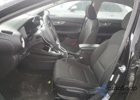 2021 Kia Forte Fe z USA, uszkodzony, nr VIN 3KPF24AD7ME330048